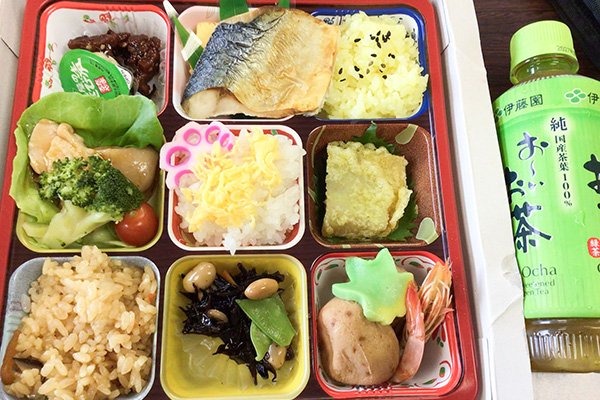 診断士協会提供の弁当