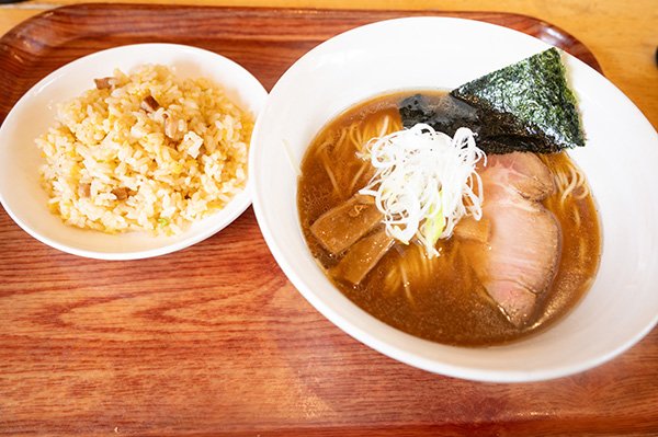 3件振られてenで中華ランチ