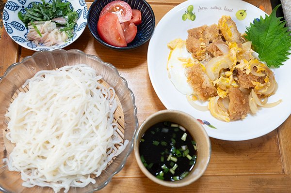 うどん、カツ煮
