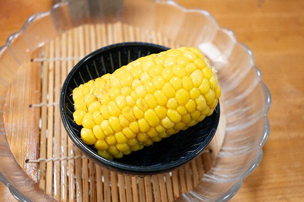 道の駅でトウモロコシを買ってくる