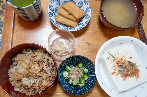 炊き込みご飯をメスティンでつくってみた