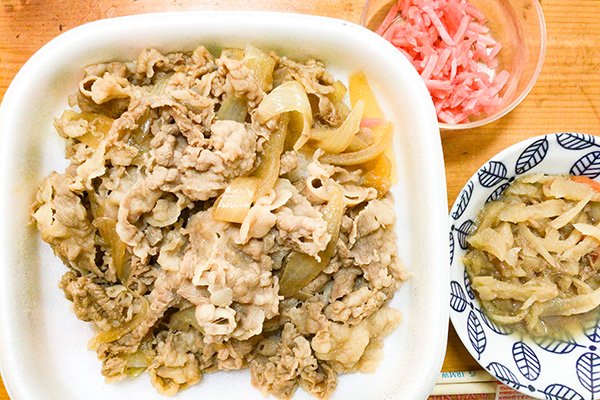 久々の牛丼はうまい