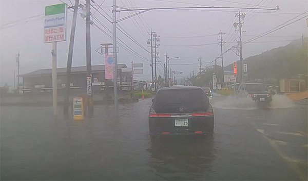 水没の危機は中津川で中央道と新東名をとめられて鳳来寺山を迂回して以来です