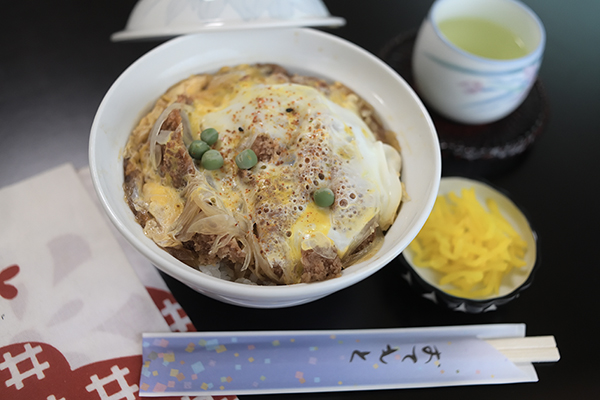 カツ丼を食べると署を思い出します