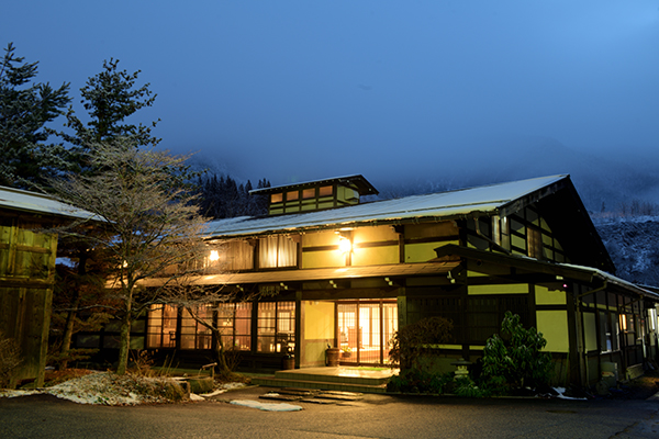 奥飛騨旅館、故郷