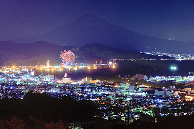 日本平での富士山とカウントダウン花火の撮影