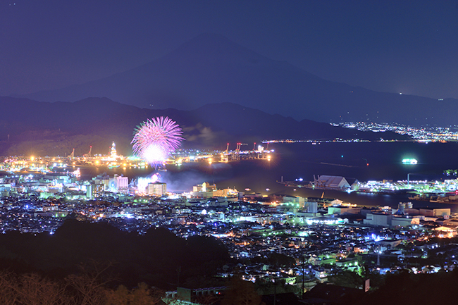 新年を告げる花火